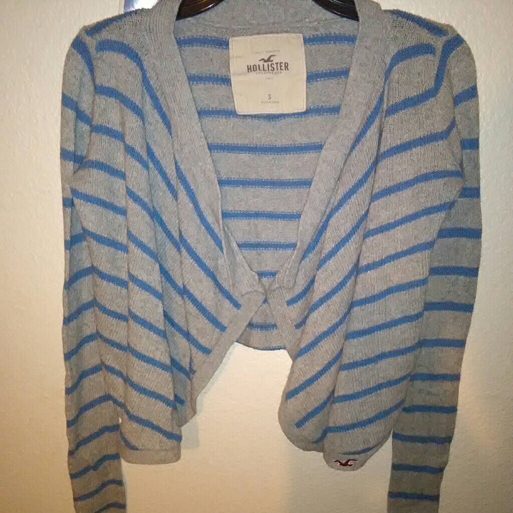 Hollister sweater